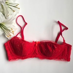 Victoria secret red lace bra size 34C